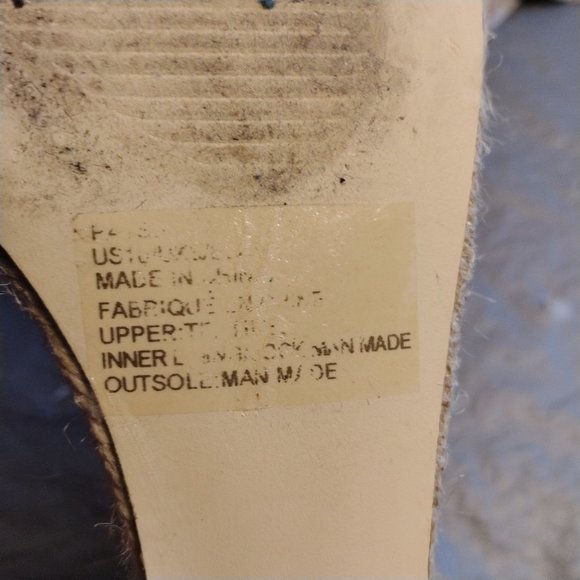 Shoe Dazzle White Floral Wedges 10 Sandals - Picture 4 of 10